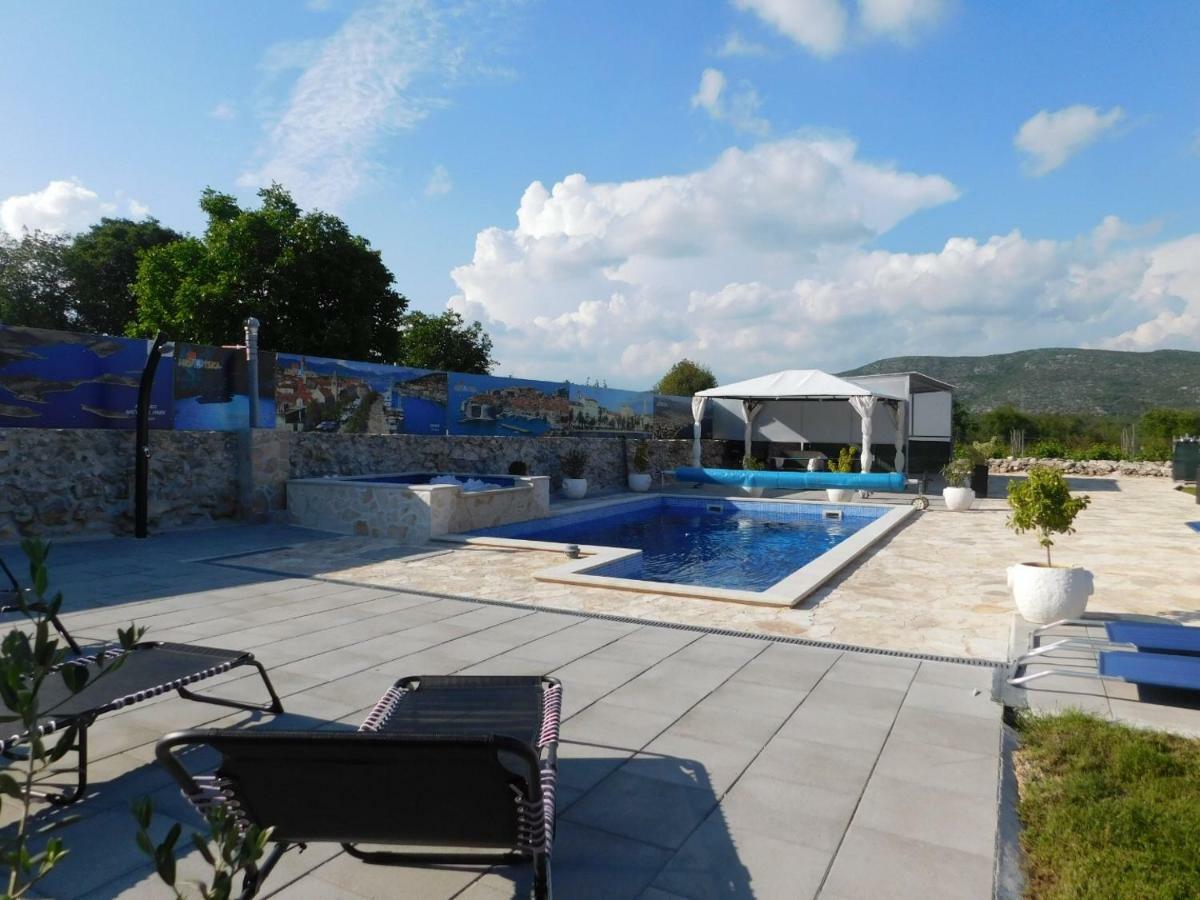 Radosic  Vacation House Radosic מראה חיצוני תמונה