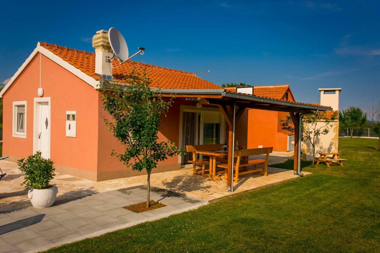 Radosic  Vacation House Radosic מראה חיצוני תמונה