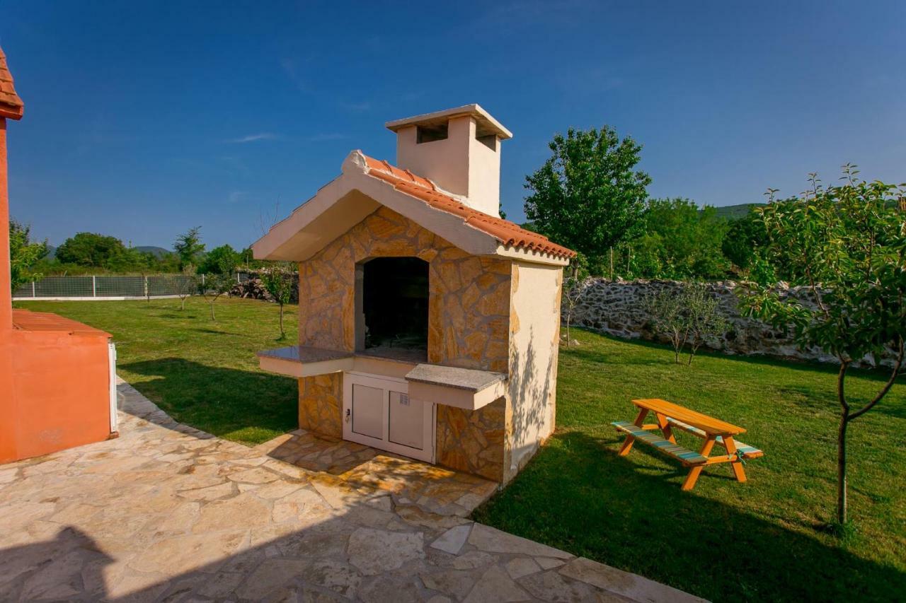 Radosic  Vacation House Radosic מראה חיצוני תמונה